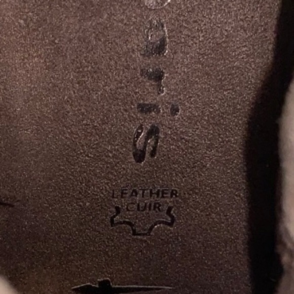 Tamaris Suede Boots. Size 41 - Picture 12 of 12